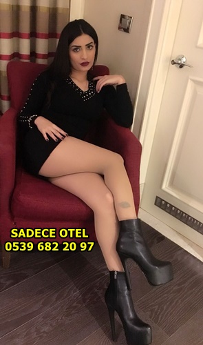 Tarsus Escort Bayanlarda Eşsiz bir Deneyim: İncecik Bedeni ve Uzun Saçlarıyla Rüya